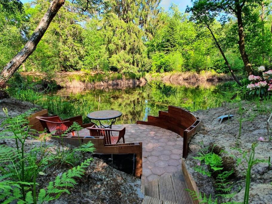 Midden In De Friese Bossen Op Landgoed Princenhof Oranjewoud Bagian luar foto